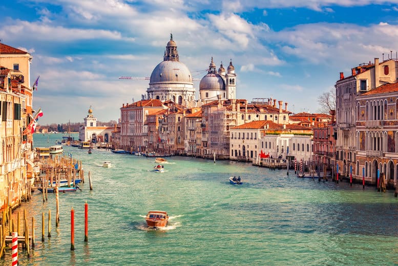 4* Venice, Italy Holiday: Gondola Ride & Return Flights