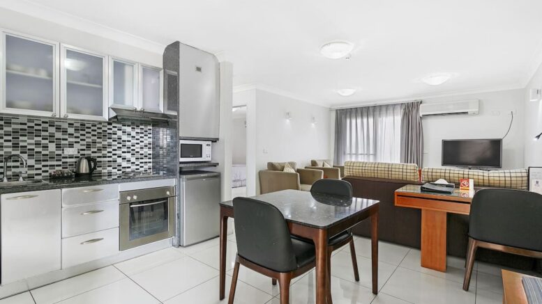 Comfort Inn & Suites Burwood