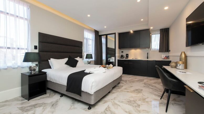 Holiday Inn & Suites Parramatta Marsden Street, an IHG Hotel