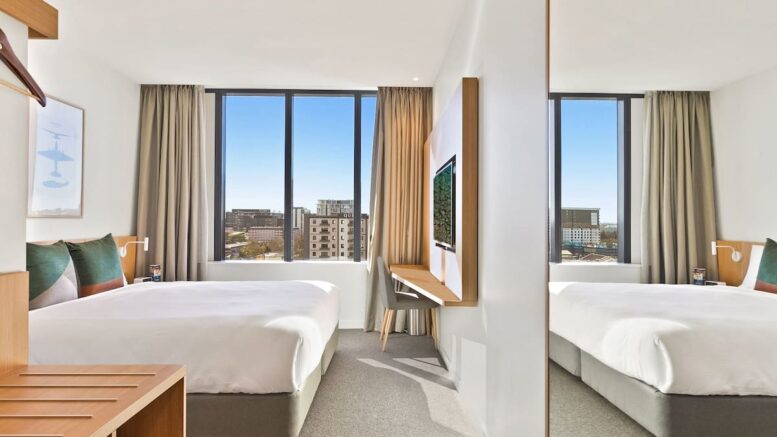 Mantra Hotel at Sydney Airport