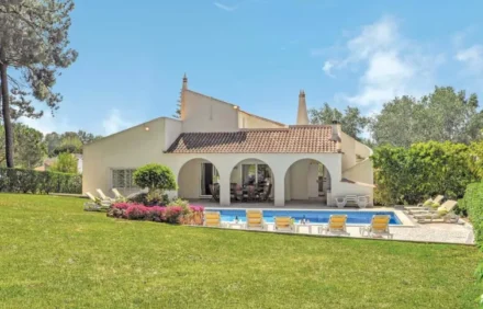 Villa Holly