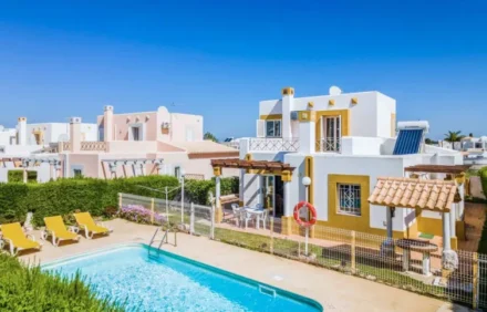 Villa Ninos