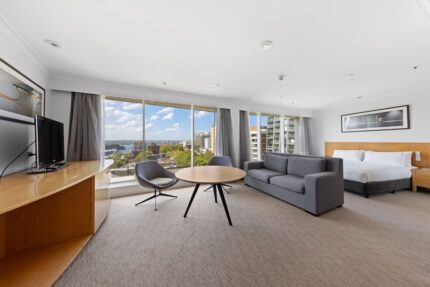Holiday Inn Sydney Potts Point, an IHG Hotel